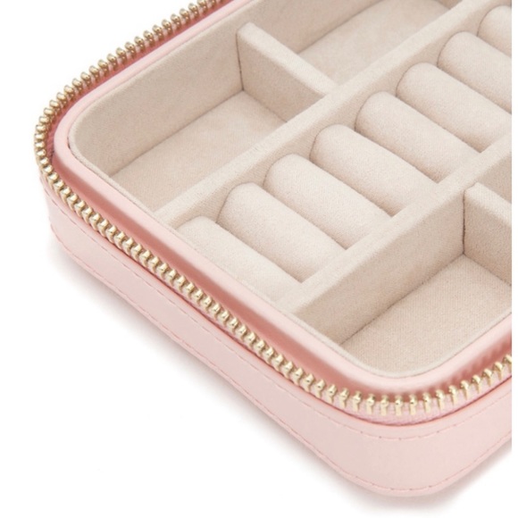 WOLF • Caroline Pink Rose Quartz Quilted Leather Travel Jewelry Case - Picture 7 of 16